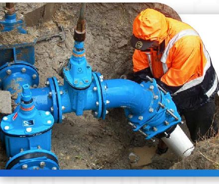 Laying external water pipeline